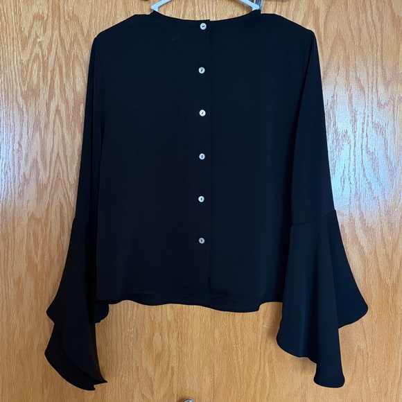 Carmen Marc Valvo Formal Back-Button Ruffle Bell Sleeve Top Women's Size 4 Black - Picture 4 of 4